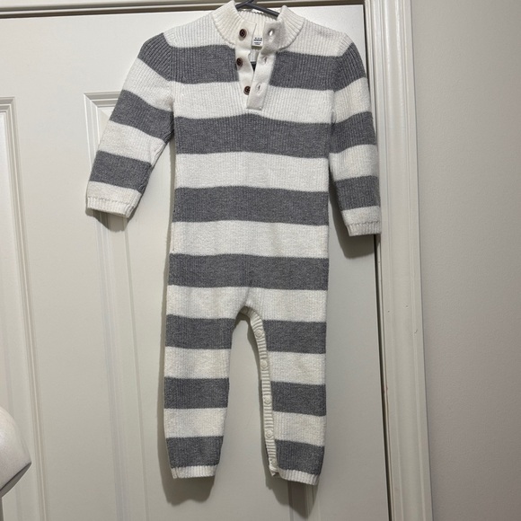 Janie and Jack Gray and White Striped Footie - Picture 3 of 15